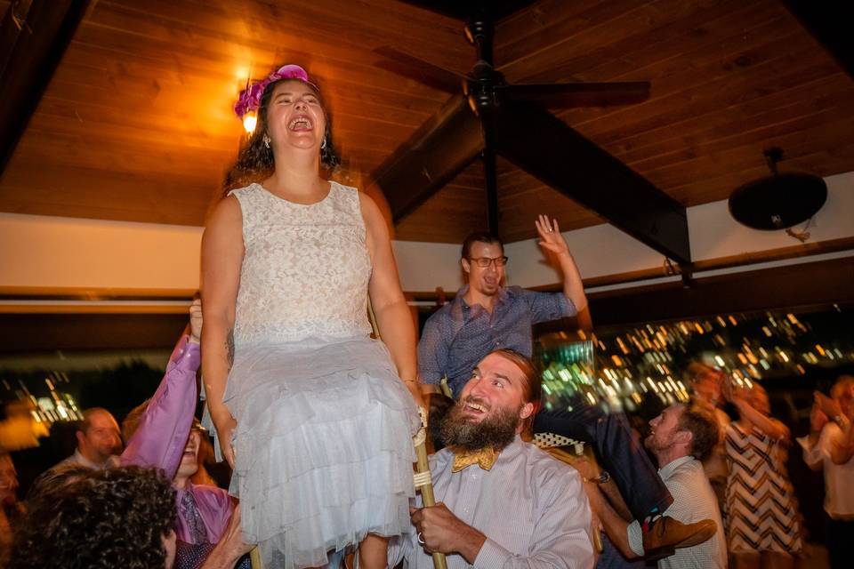Hora Dance
