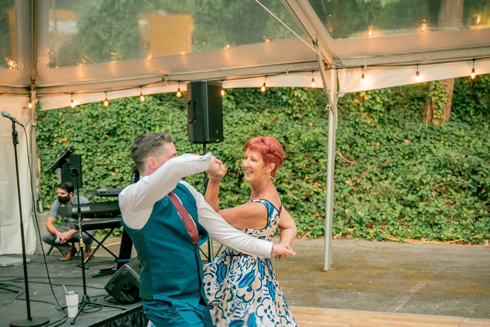 Groom and Mom Dance