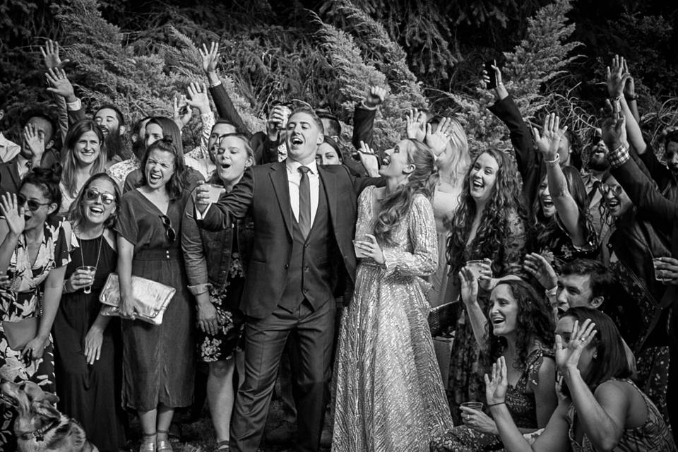 Wedding Crowd Yay!