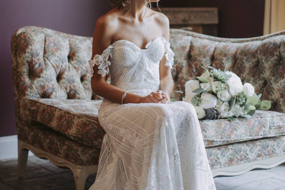 Off-shoulder wedding dress