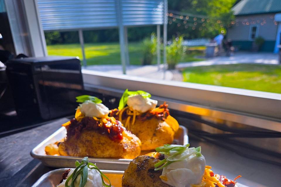 BBQ Jackfruit Potatoes