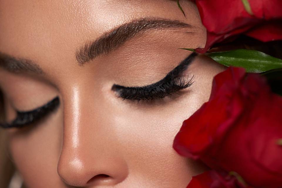Bridal red lips