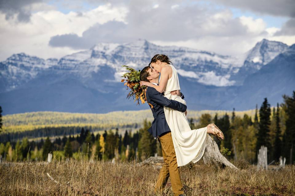 Glacier park wedding elope