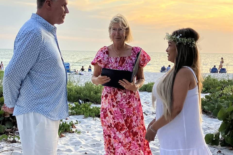 Say I Do on the beach, Naples