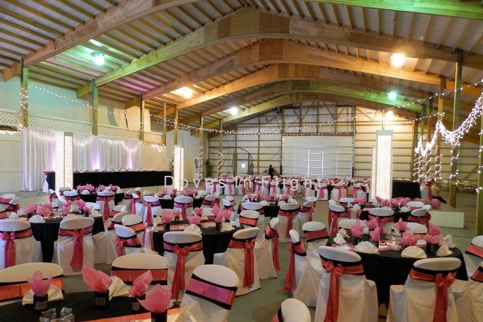 Black and pink linens