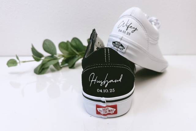 CUSTOM SCRIPT SHOES