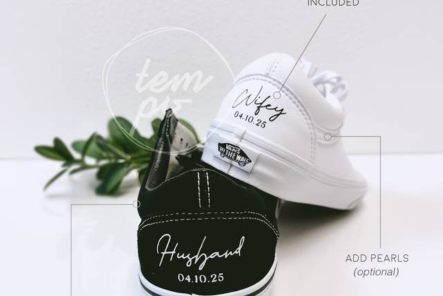 CUSTOM SCRIPT SHOES