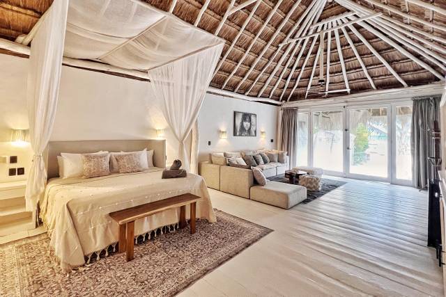 Suite ocean front