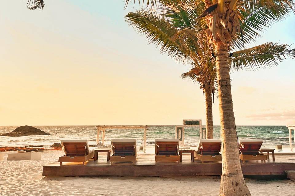 Beach club