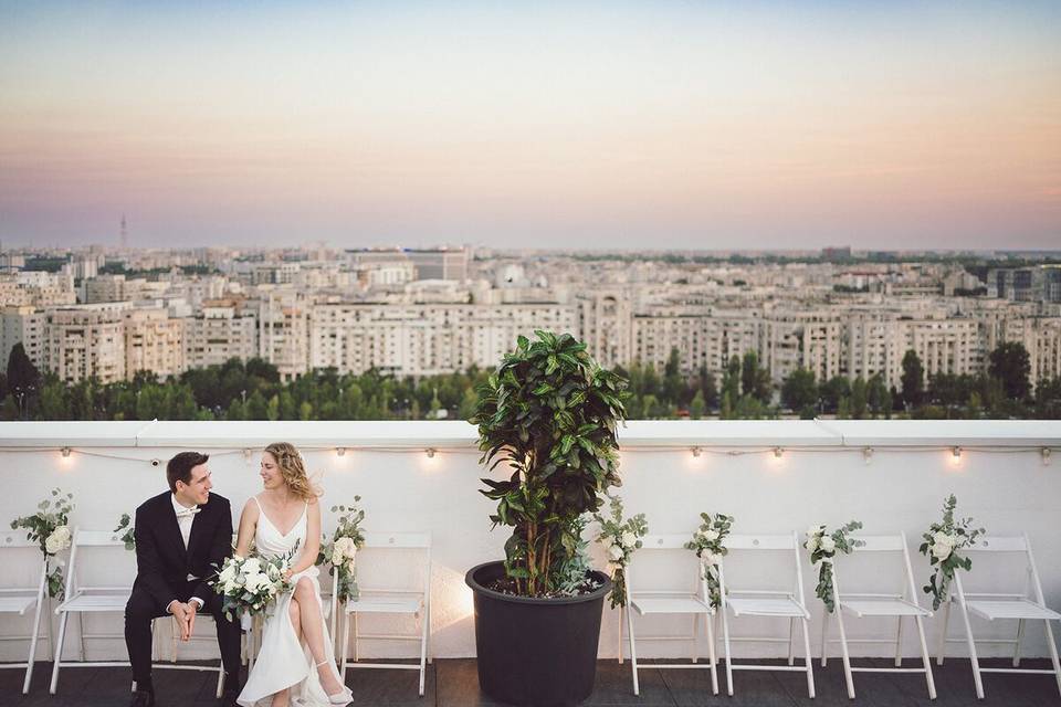 IOANA STAVAR MOMENTS LLC
