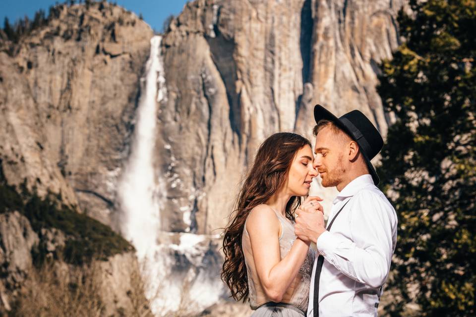 Engagement  Elopement shoot