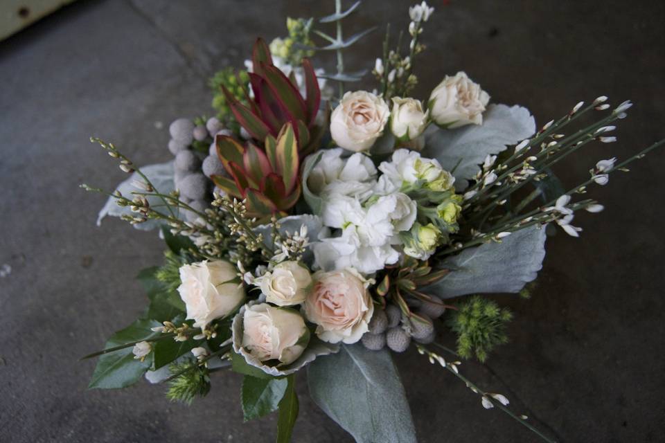 Bouquets and Flower Crowns Muskegon Florist: Wasserman's Flowers & Gifts