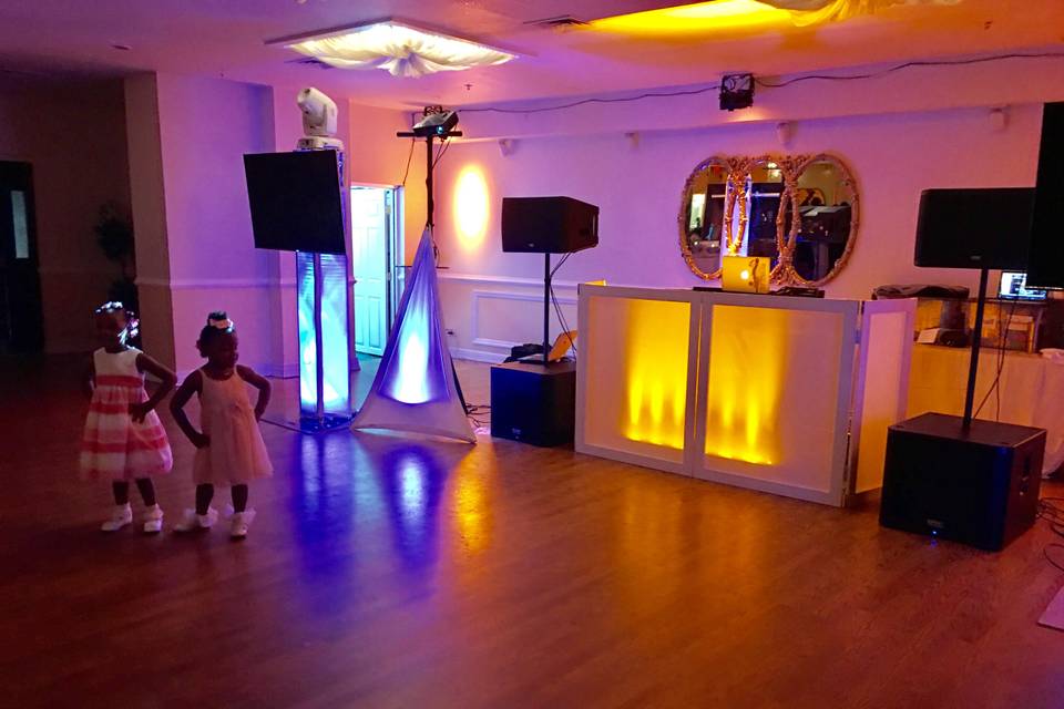 Simply The Best Mobile DJ Services