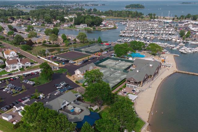 Shore & Country Club, Norwalk