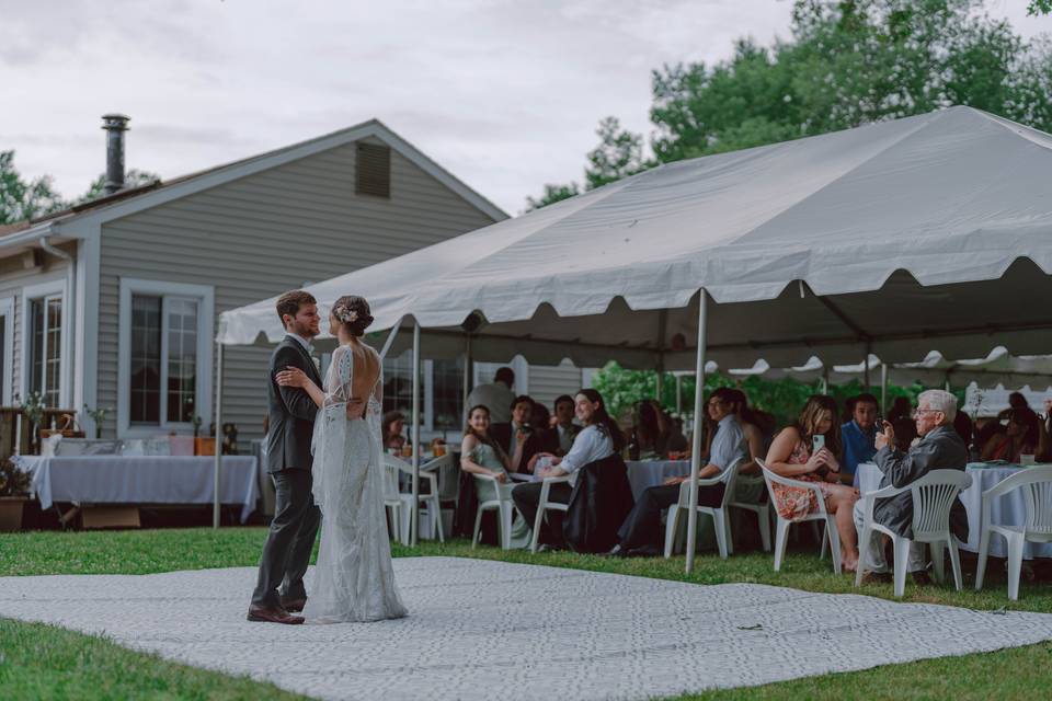 Backyard wedding 