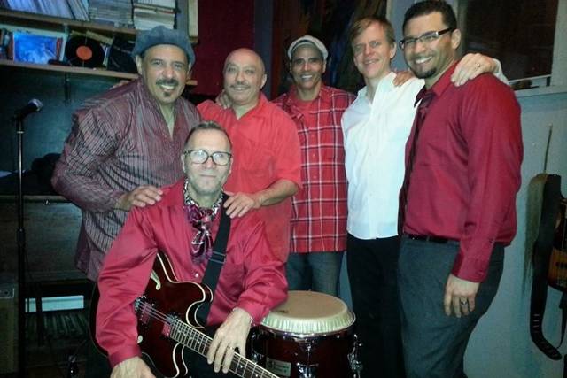 Con Sabor Salsa Band