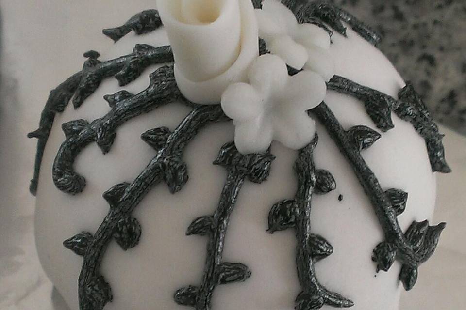 Detailed frosting