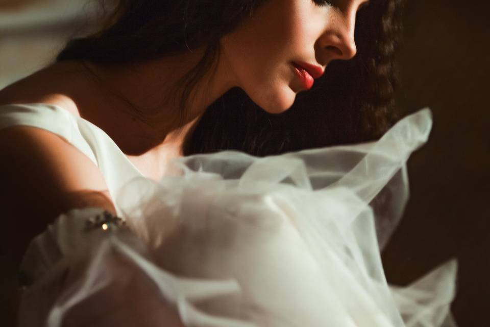 Bride getting ready moments