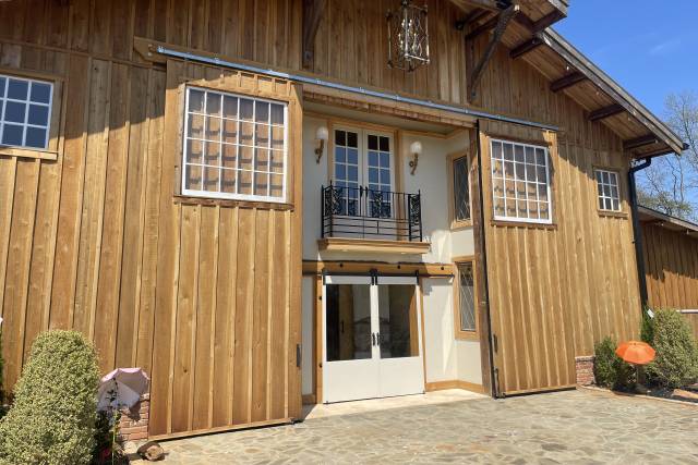 The Barn at Autumn Valley Farm
