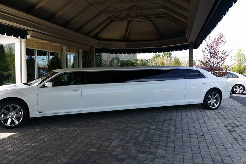 Riviera Limousines