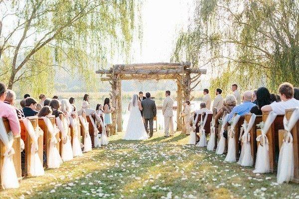 Lakefront wedding ceremony