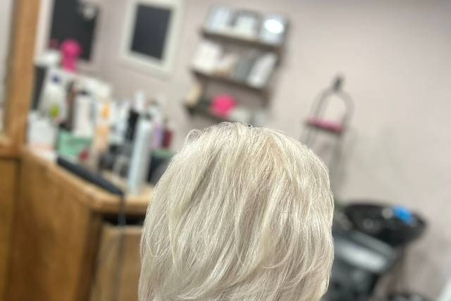 Be-YOU-tiful Salon