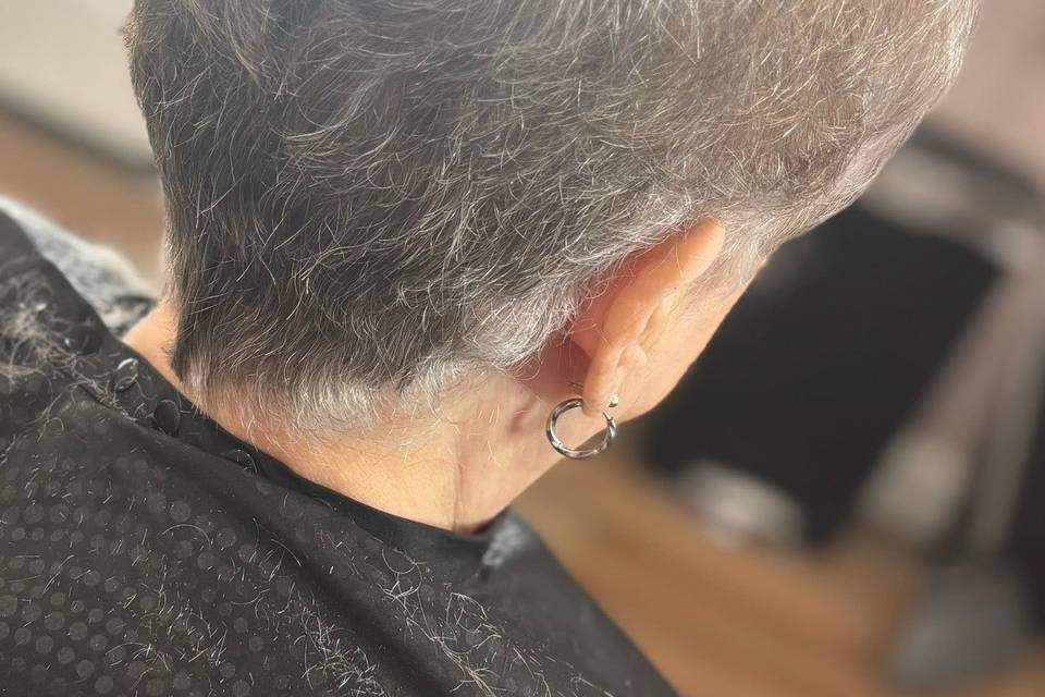 Be-YOU-tiful Salon