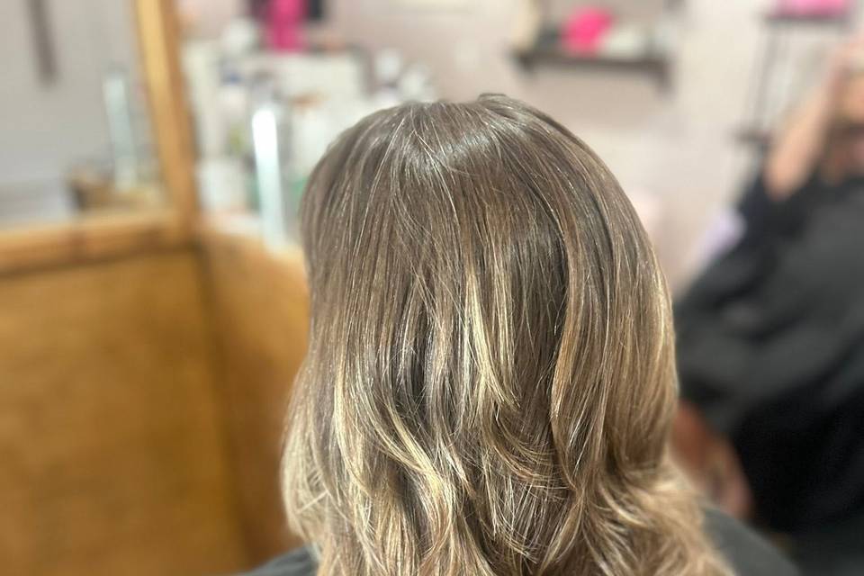 Be-YOU-tiful Salon