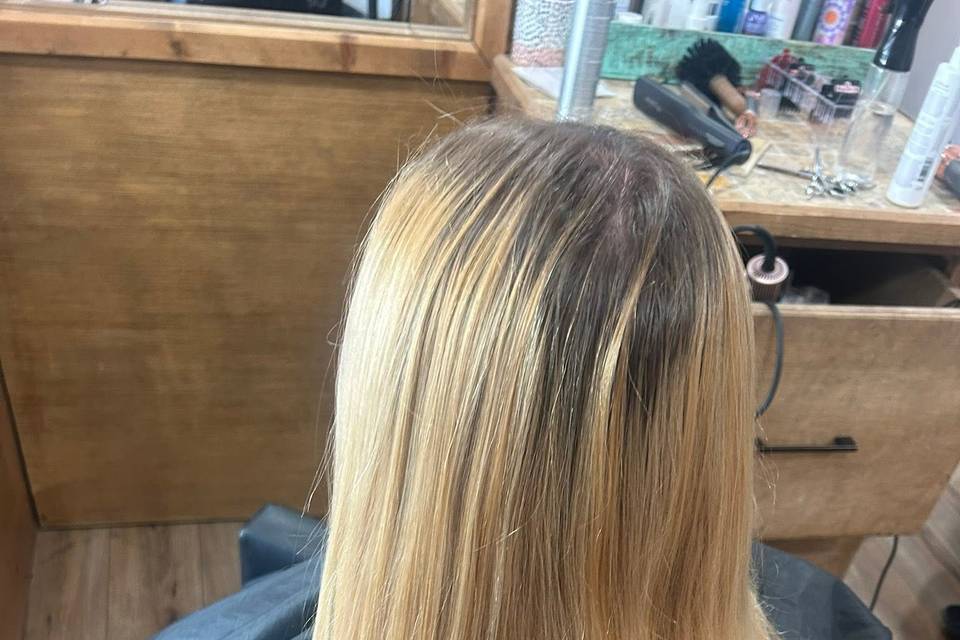 Be-YOU-tiful Salon