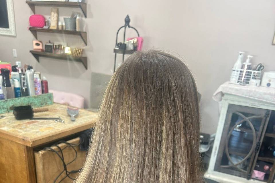 Be-YOU-tiful Salon