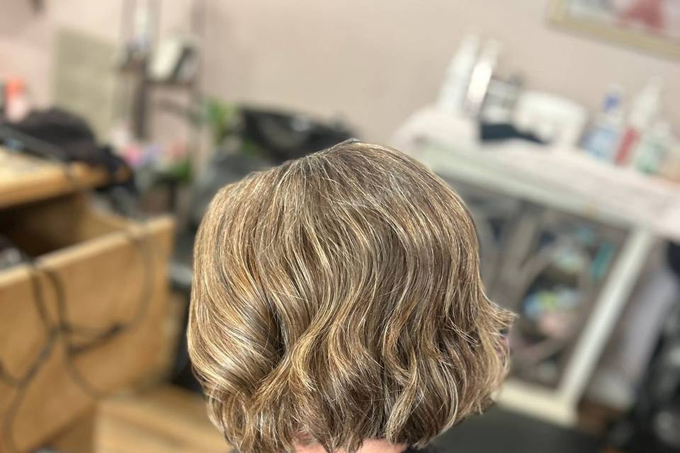 Be-YOU-tiful Salon