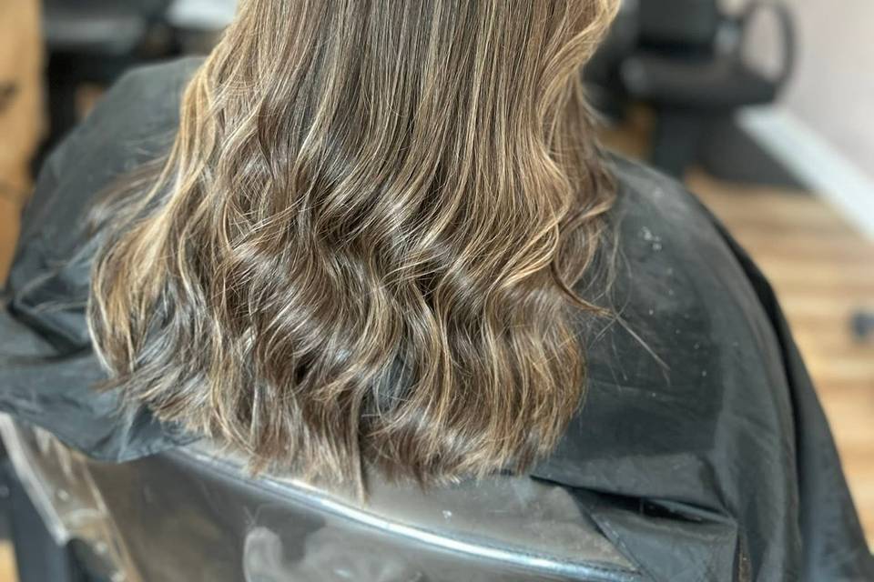 Be-YOU-tiful Salon