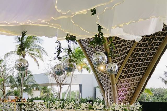 Love blooms at Luum Zama Tulum