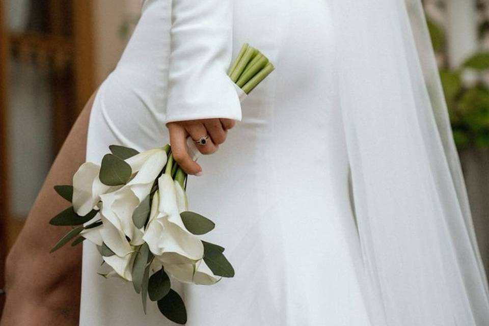 Graceful bridal portrait