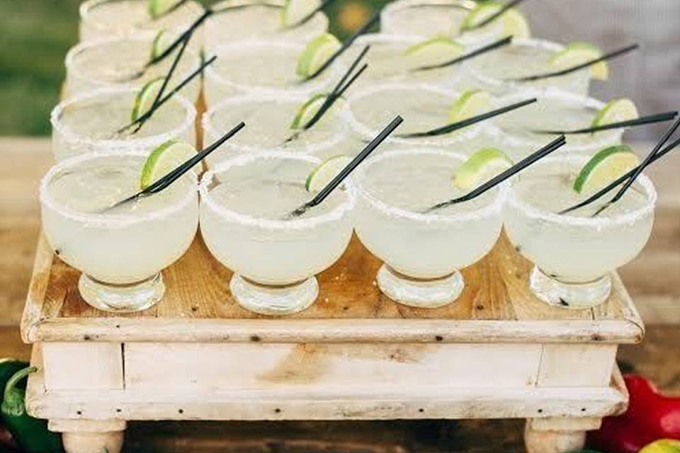 Tropical dessert & drinks