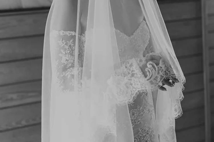 Soft bridal elegance