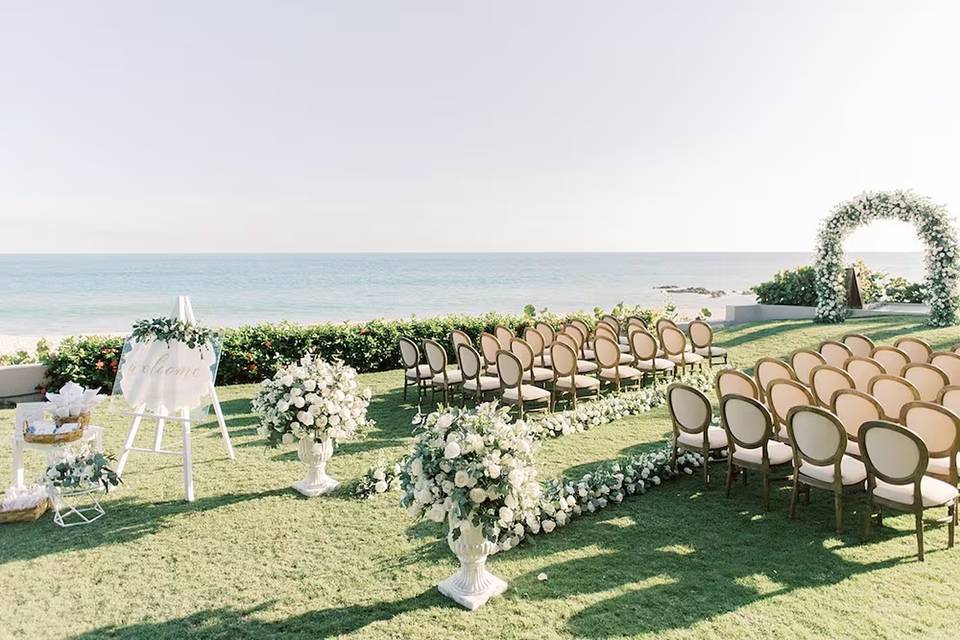 Esperanza wedding mood