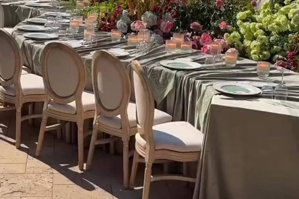 Romantic floral decor