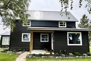 The Farmhouse at Flathead Lake