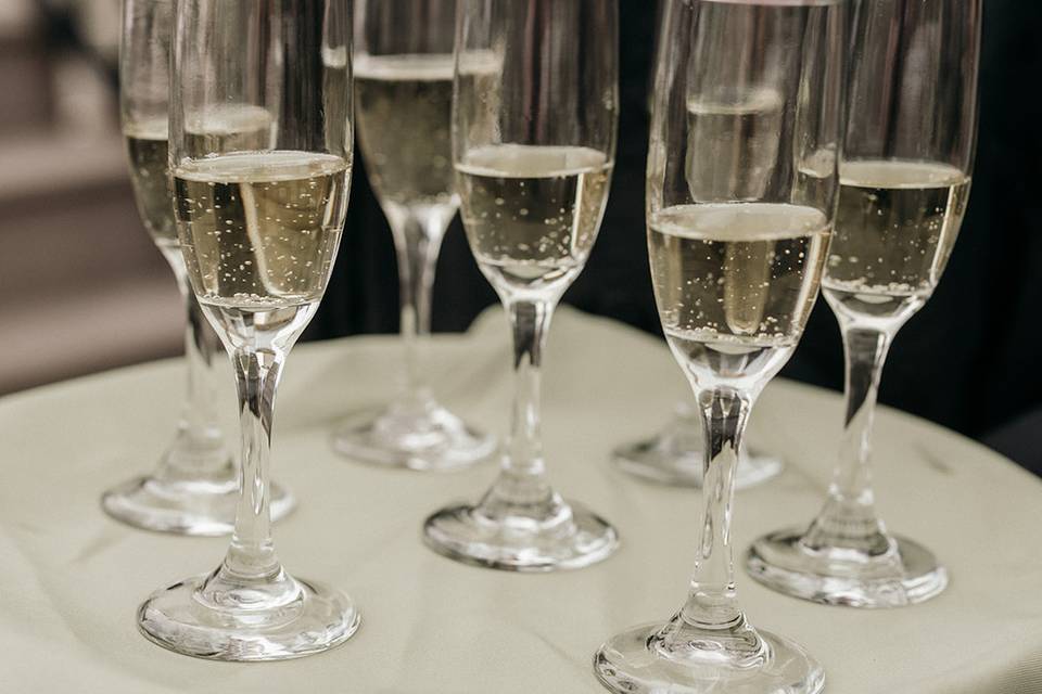 Passed champagne