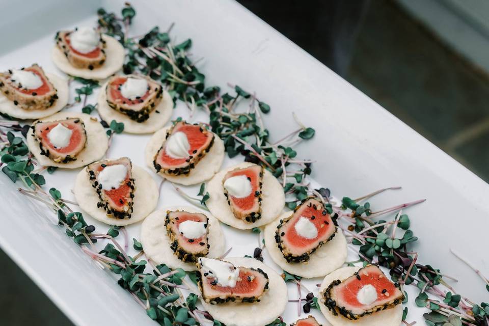 Ahi tuna crisps