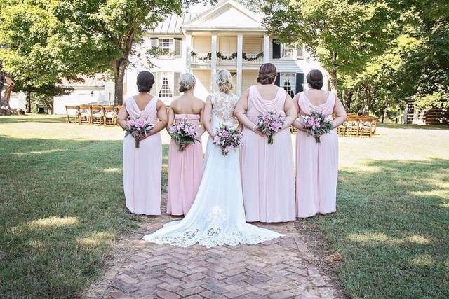 The bridal party (Northern Belle Photography)
