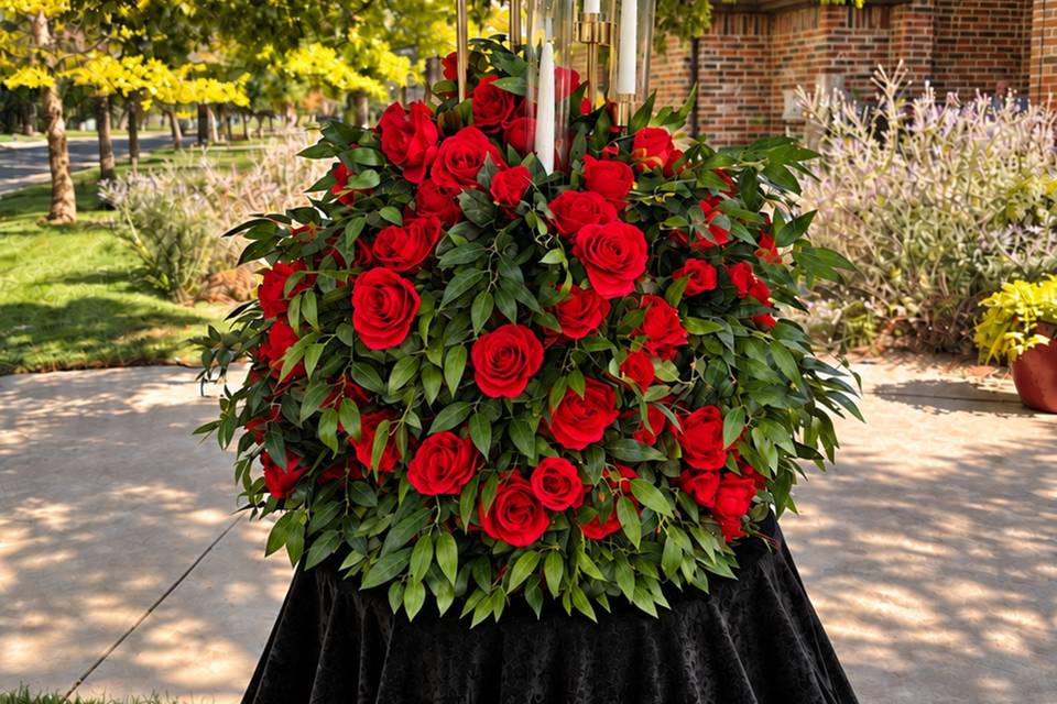 Crimson_Rose_Candelabra_Garden_Centerpiece_WeddingPro_2400x3200.jpg