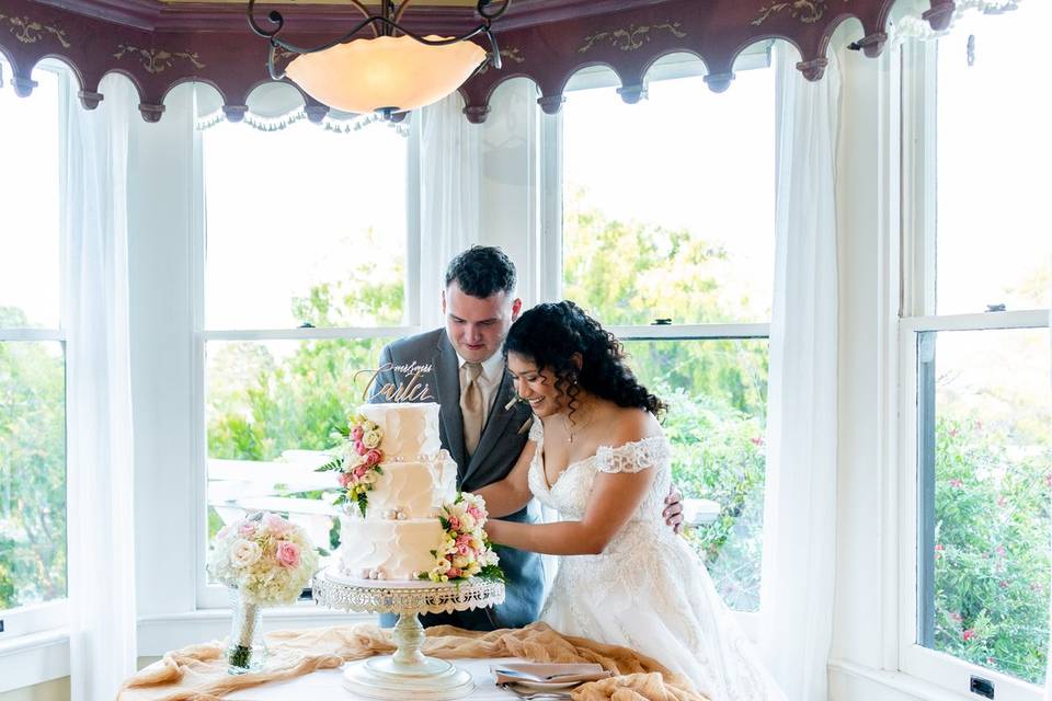 Cake Cutting in Carriage House