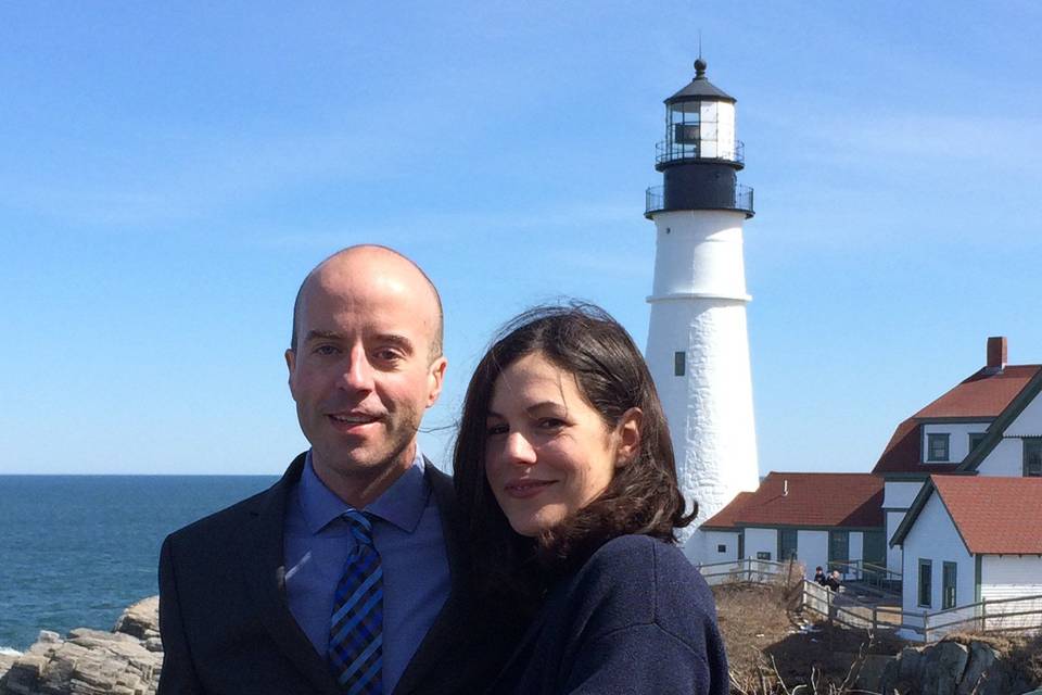 A spring elopement at ft. Williams/portland head light in cape elizabeth.