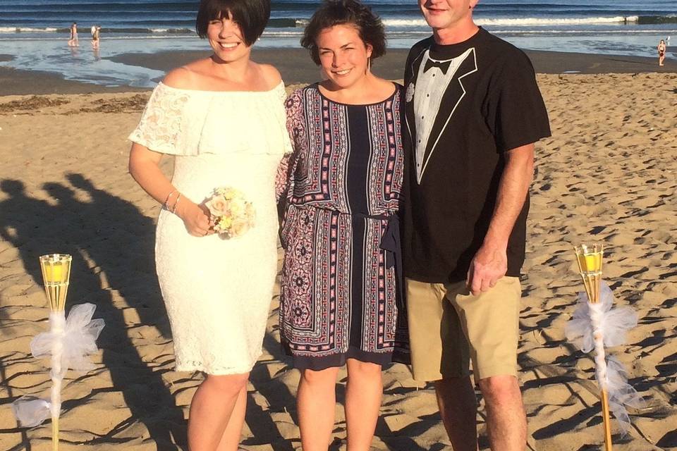 A renewal of vows on old orchard beach for a couple celebrating 20 years!