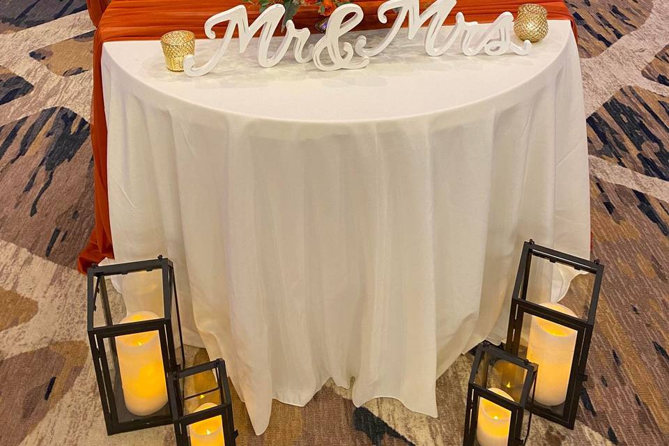 Sweetheart table