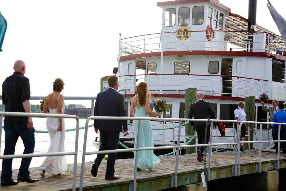 Hudson River Cruises & Events