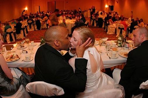 A spontaneous kiss at the reception