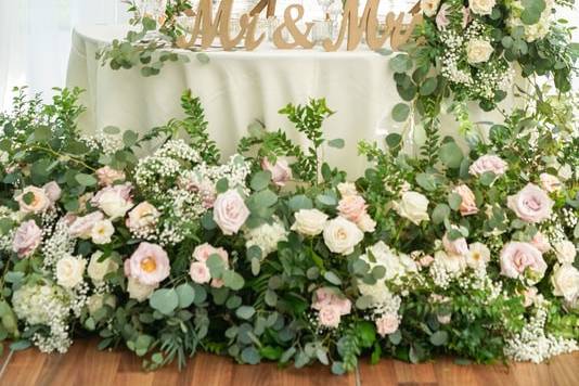 Rustic Sweetheart table